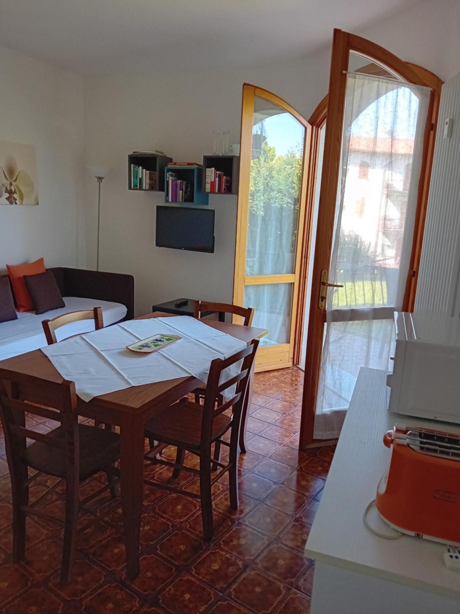 Il Glicine Sul Garda Appartamento Turistico 페스키에라델가르다 외부 사진